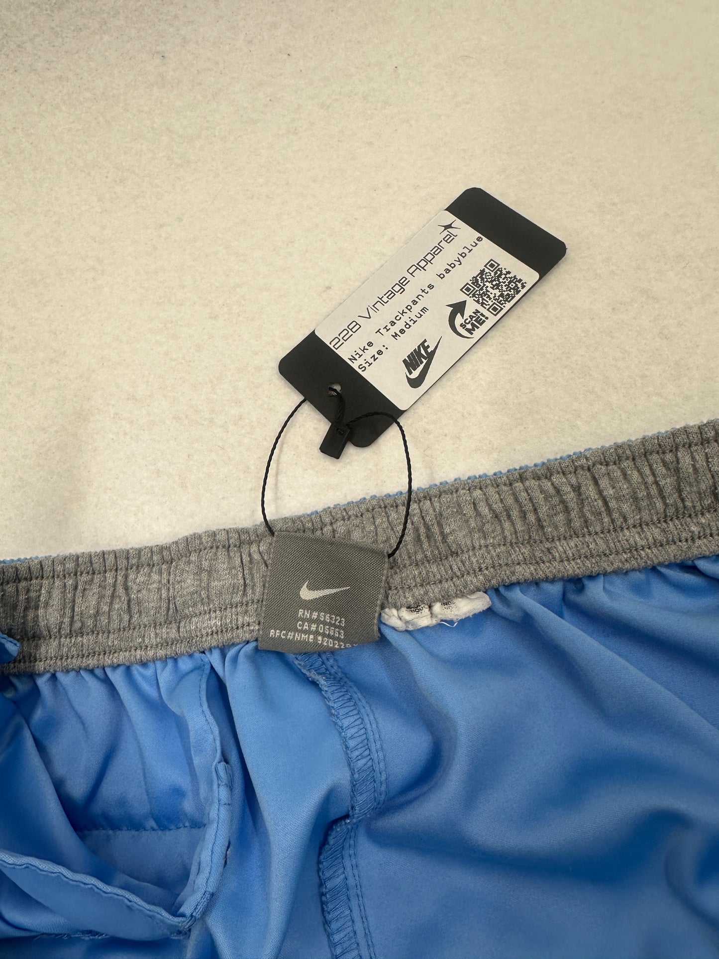 Nike open Leg Trackpants (S)